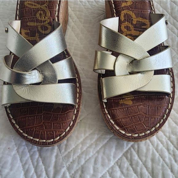 Sam Edelman Gold Sandals Elegant Minimalist Design - Picture 12 of 13